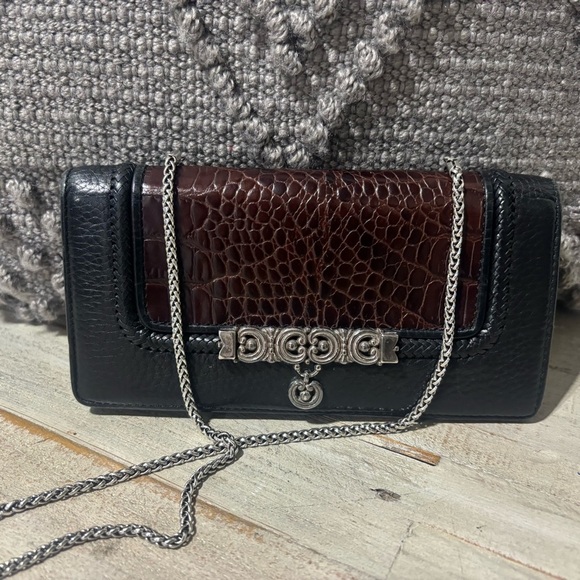 ❤️Brighton Croc Embossed Crossbody/Wallet - Picture 1 of 6